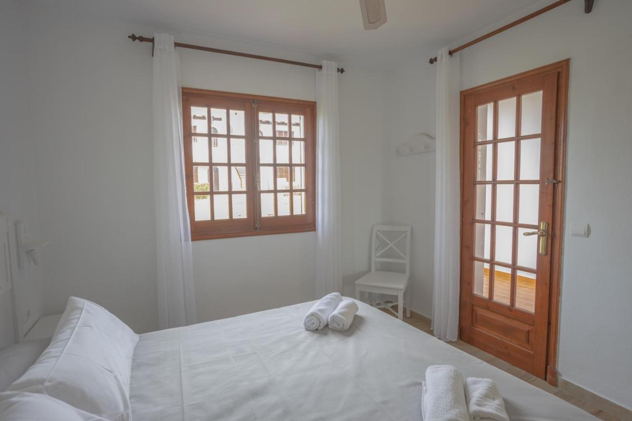 Apartamentos Son Bou Gardens By Menorcarentals Exteriör bild
