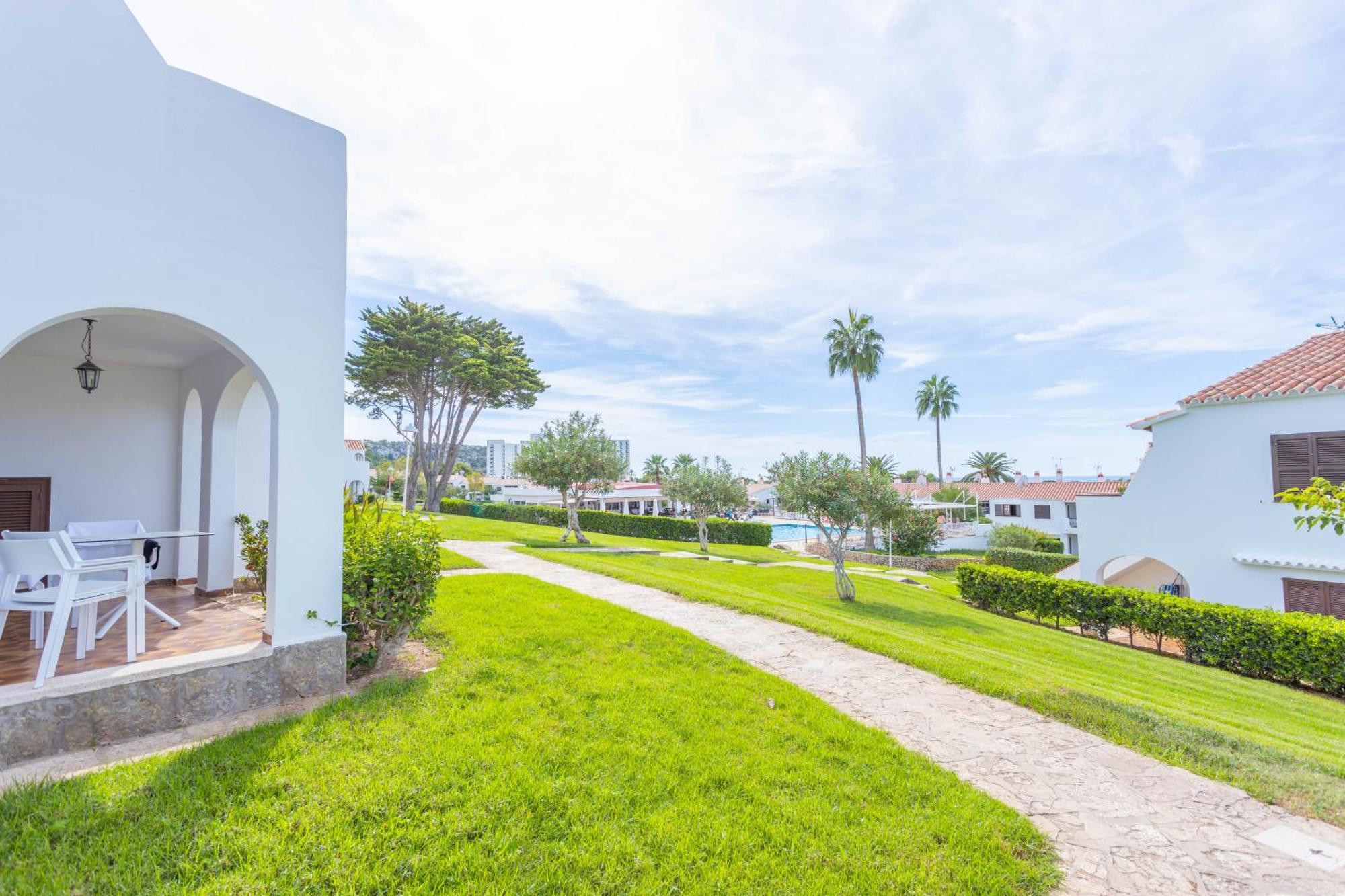 Apartamentos Son Bou Gardens By Menorcarentals Exteriör bild