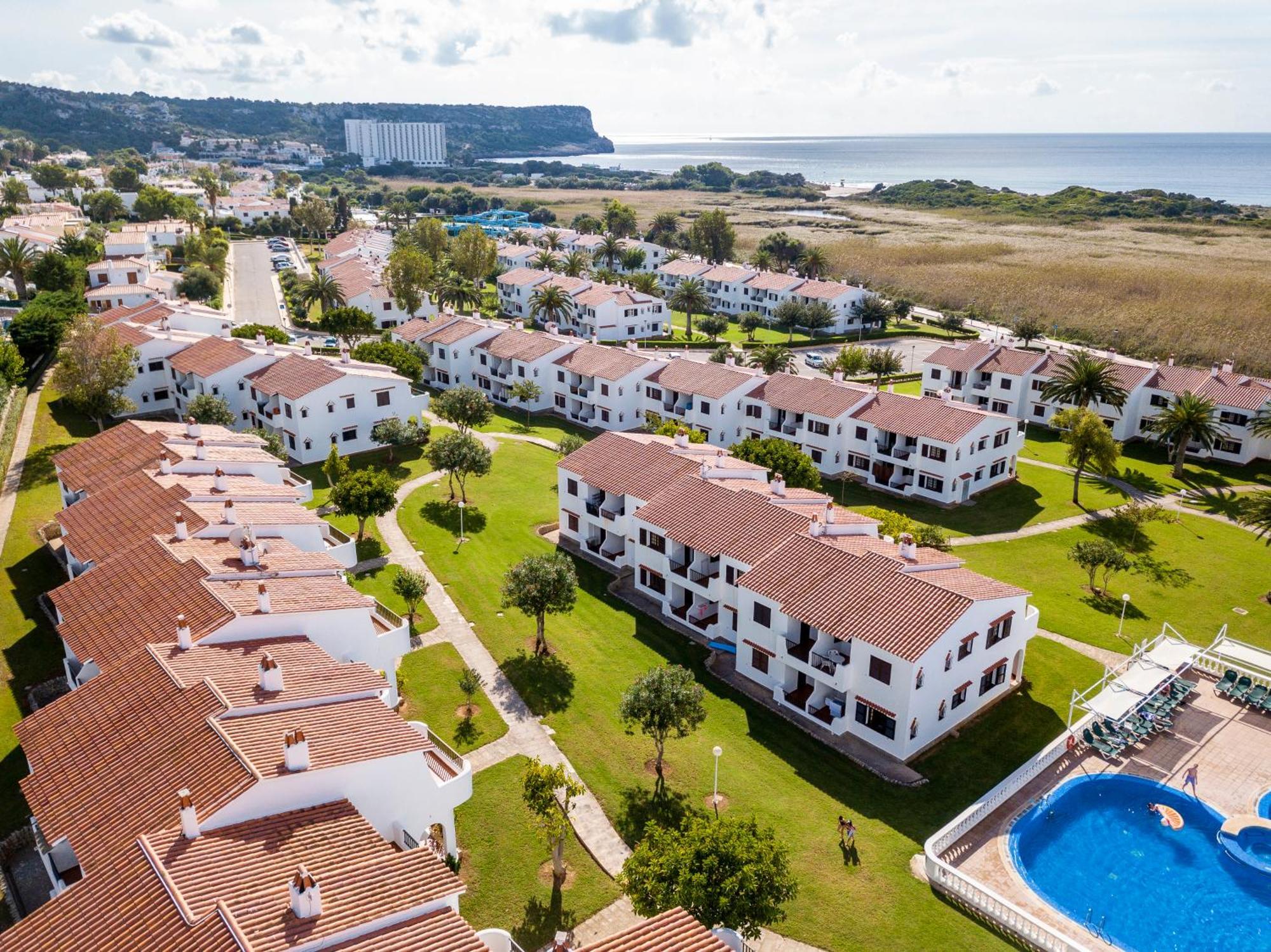 Apartamentos Son Bou Gardens By Menorcarentals Exteriör bild