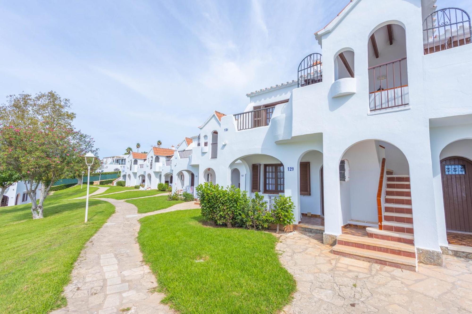Apartamentos Son Bou Gardens By Menorcarentals Exteriör bild