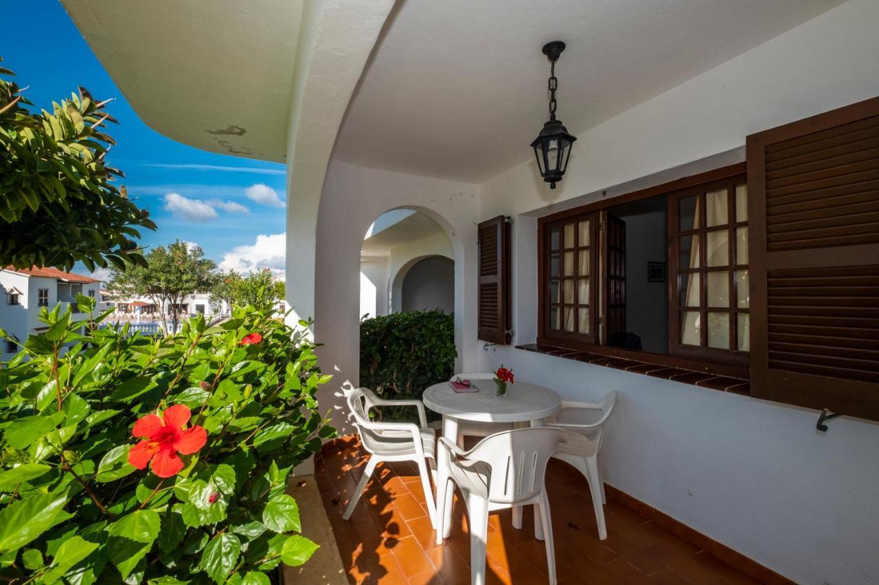 Apartamentos Son Bou Gardens By Menorcarentals Exteriör bild