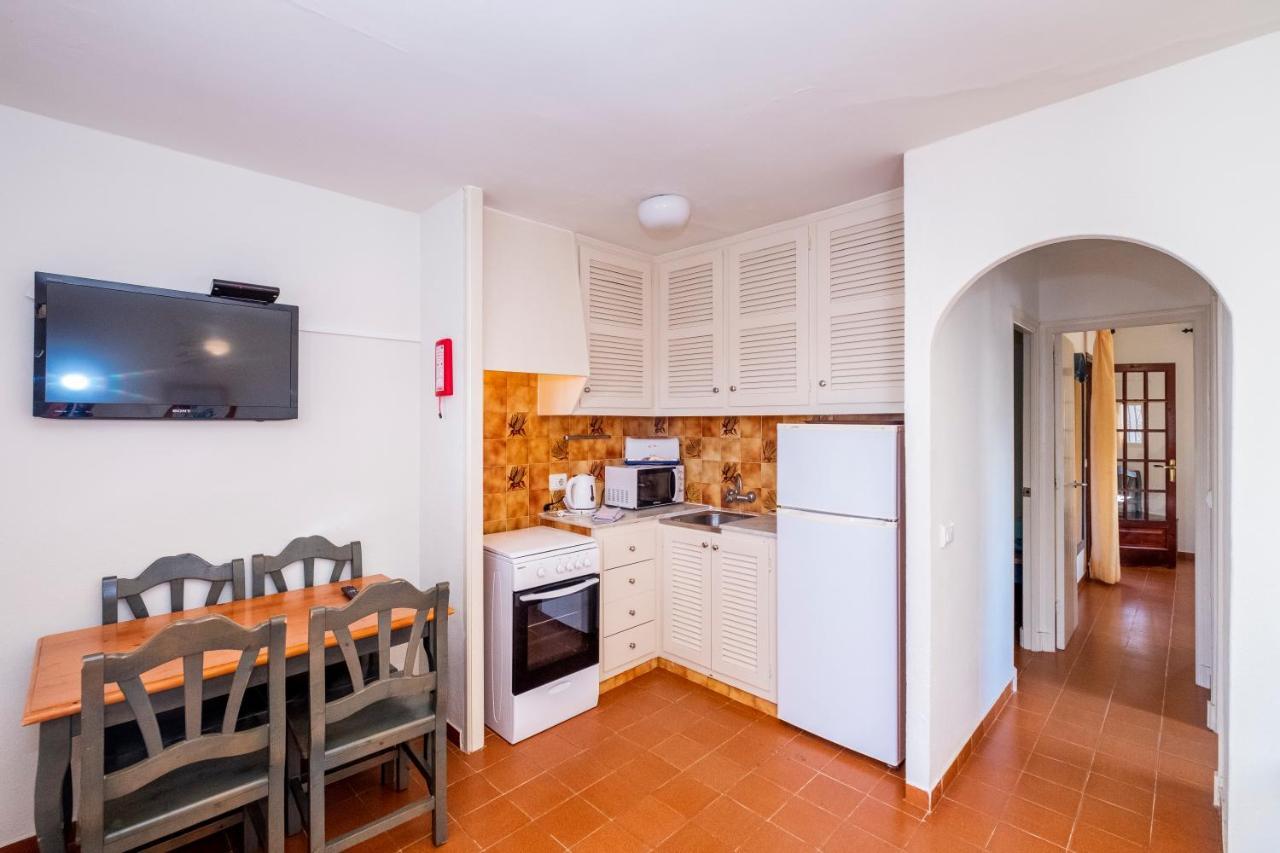 Apartamentos Son Bou Gardens By Menorcarentals Exteriör bild